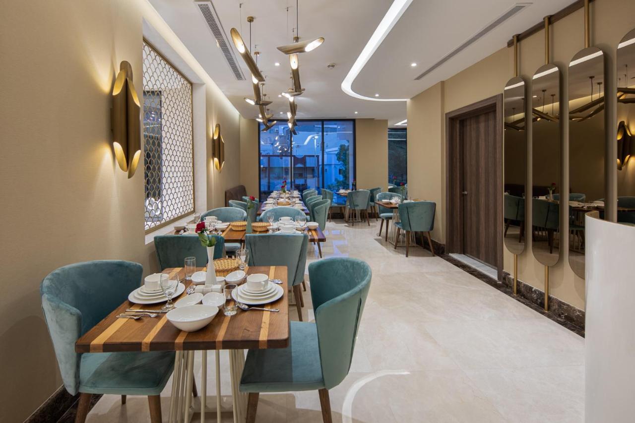 Gladiolus Hotel