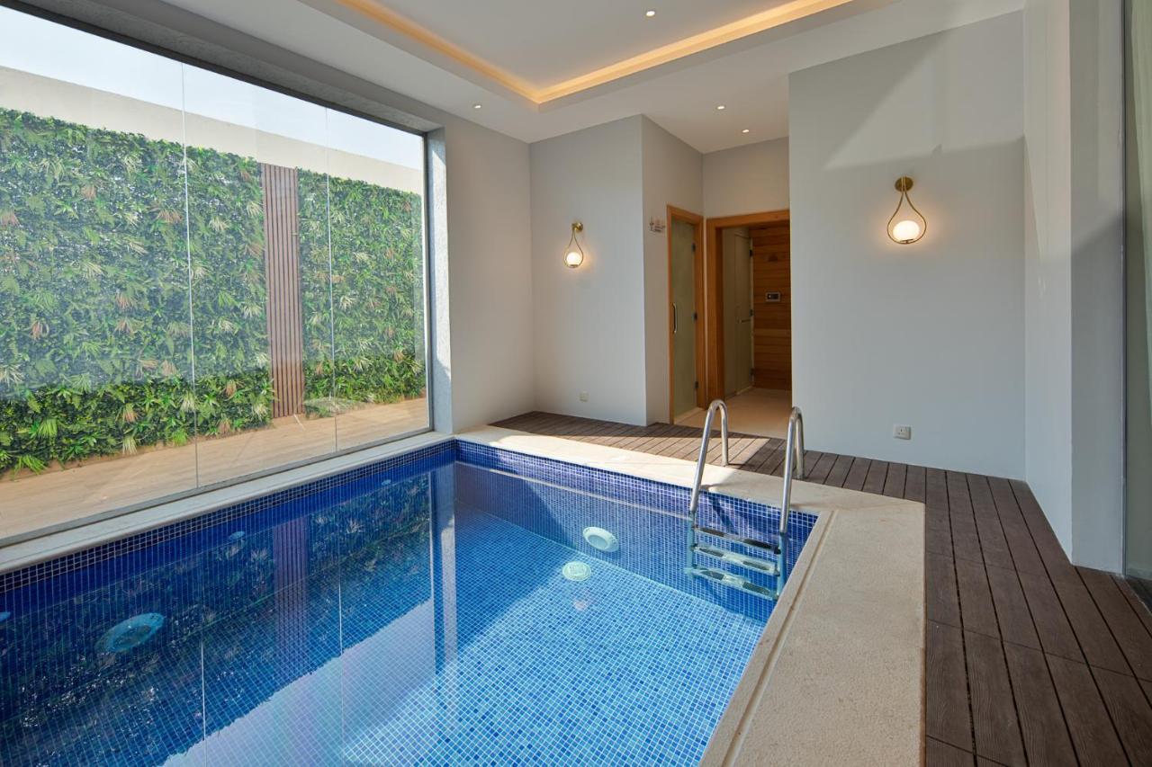 Gladiolus Hotel 3*