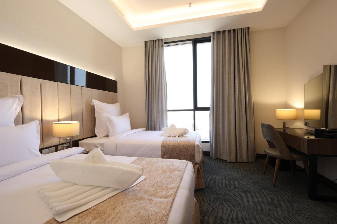 Gladiolus Hotel